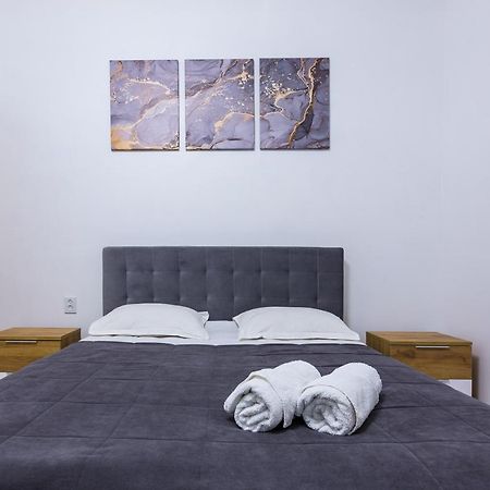 Vodna White Apartment Lviv Dış mekan fotoğraf